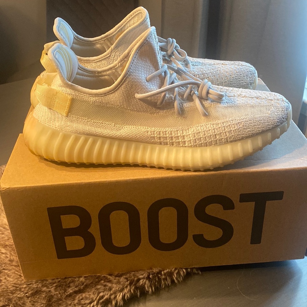 Adidas Yeezy Boost 350 v2 light
